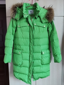 艺素亮绿色连帽大毛领中长款羽绒服,90%羽绒,m/160/8