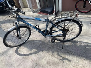 捷安特hunter2.0自行车,全铝车身,骑着特轻快,喜欢的