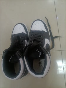 熊猫鞋,盗版aj哈[破涕为笑]34码140入手的,全新,一次