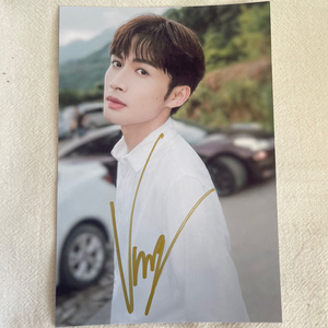 张彬彬亲笔签名宣传照片