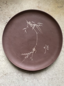 中国宜兴紫砂,70年代紫砂一厂,陶刻名家邵新和,叶生刻紫砂盘