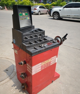 环亚汽保设备淘宝意大利科吉二手平衡机em7280,一次归零0人付款