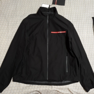 普拉达prada夹克男运动机能休闲外套全新xxl码98新,吊