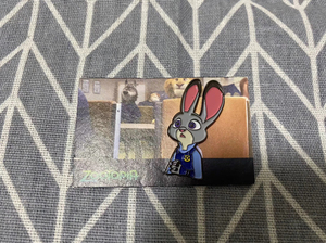 疯狂动物城 兔子警官 朱迪 金属徽章