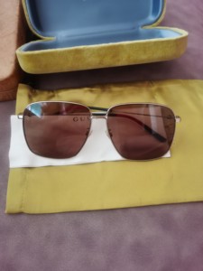 Gucci小S同款正品墨镜太阳镜茶色意大利买的，就出去旅游带