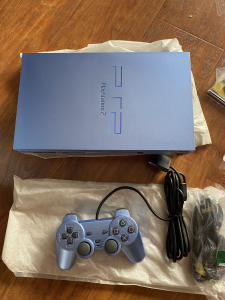 索尼ps2蓝色,日版,39000,单机标配,盒机器不对号,具