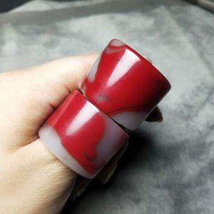 天然玉石鸡血石扳指男女款天然鸡血玉扳指戒指