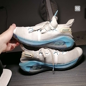 安德玛 ua 库里6代 curry6圣诞限定 黄金码41