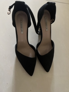 卡迪高细跟高跟鞋