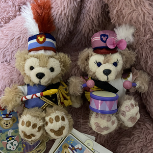 日本东京迪士尼35周年鼓号队达菲雪莉玫