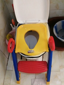 小孩马桶上面的坐便器，适合1—8岁儿童用，