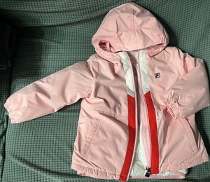 斐乐童装filakids女小童全新两件套羽绒服可拆卸90%白
