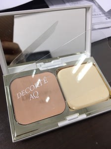 黛珂新aq白檀修护亮采紧致遮瑕养肤粉饼,401#色,本人今年