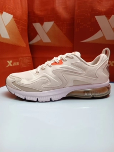 特步跑步气垫鞋男轻便