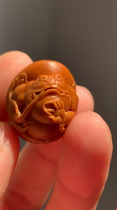 橄榄核雕  《常乐》常常喜乐蛙 肥壮金蟾 抽烟带