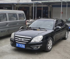 2010年上牌北京现代索纳塔,手动带天窗,一万多块钱开走.