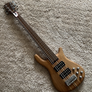 7弦电贝斯