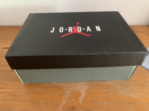 aj11康扣鞋盒