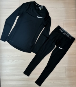 nike/耐克 pro系列黑色长袖紧身套装,s码紧身衣一件