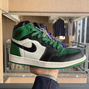 aj1黑紫黑绿鸳鸯 42码 无盒