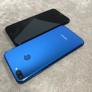 华为荣耀9青春版学生