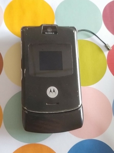 摩托罗拉v3经典翻盖手机 二手物品,售出不退不换