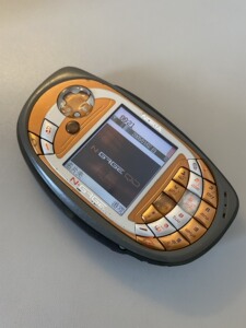 诺基亚 ngage-qd 游戏手机 ng塞班系统经典怀旧古董