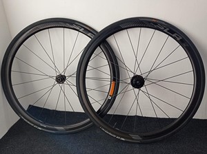 捷安特slr1 桶轴碟刹碳刀轮组,非无沟,是可以装开口胎,框