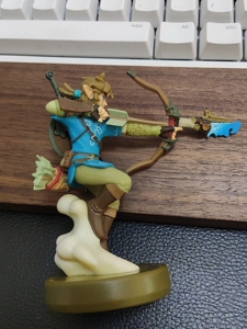 弓林克amiibo