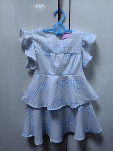 芭比娃娃 儿童裙子 蓝色，超好看！特别淑女！国外背回来的。