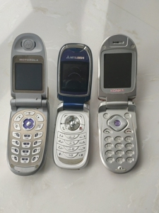 摩托罗拉v188 三菱m528  康佳r628翻盖手机