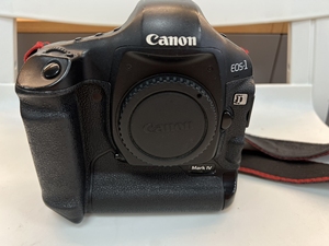 001人付款淘宝二手佳能1ds3 1d3 1d4 1ds2大马三 小马三小马四单反