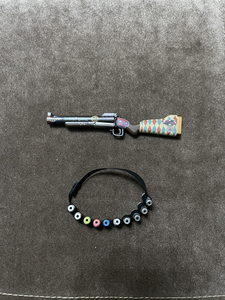 ht hottoys 猛禽小队 哈利奎恩 小丑女5.0武器