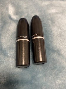 mac 子弹头口红dozen carnation a86号和