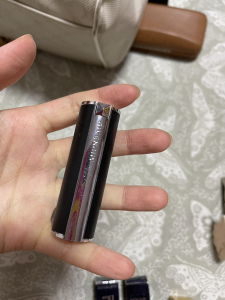 纪梵希小羊皮口红308正红色,专柜购买正品正品!保质期还有一