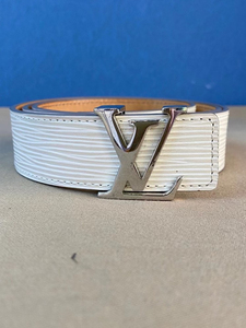 lv路易威登白色水波纹腰带尺寸85.3cm宽 好价一年四季都