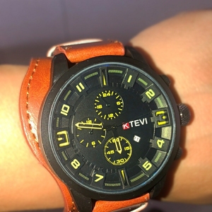 厉致诚同款手表