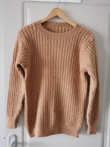 抵羊牌纯羊毛中粗毛线手工编织的男士厚实毛衣,99成新,肩宽4