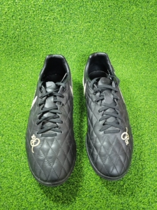 小罗10r ,tf,传奇7,42码,jp265 足球鞋