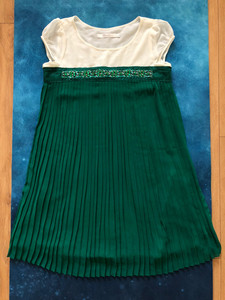 雪儿siares钉珠泡泡袖抹胸百褶连衣裙