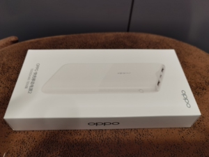 oppo 18w 10000mah充电宝.全新未拆封,包邮一