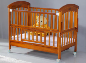 童乐湾实木婴儿床