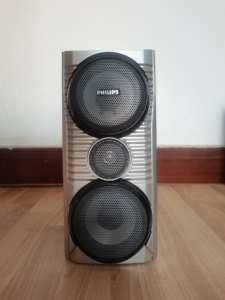 飞利浦原装台式有源组合音响,配置130瓦峰值260瓦功放一拖