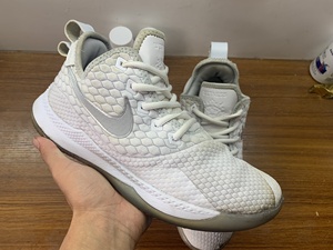 保真42耐克nike witness3詹姆斯见证3纯白白银配_阿里巴巴找货神器