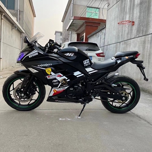 二手摩托车机车法拉利版小忍者250款大跑车行驶一千多公里九成