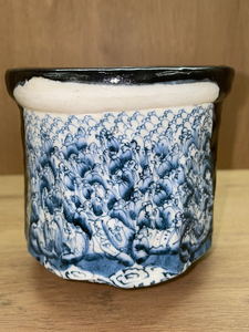 日本乐烧桶茶碗,黑乐抹茶碗!千叟纹,黑白配色,搭配手绘青花千