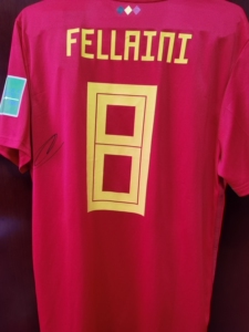 山东鲁能 费莱尼签名球衣 亲签 球迷版球衣l码