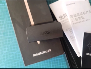 出三星s20 原装正品akg耳机,未拆封过.出三星s20 原