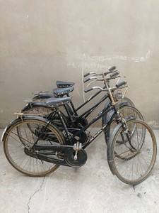 凤凰自行车老式斜梁