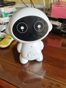 小谷智能早教机器人,手机互联,九成新